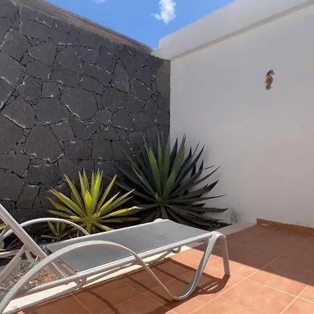 Citrus - Playa Blanca, Private Heated Pool, Air Conditioner Коста Бланка