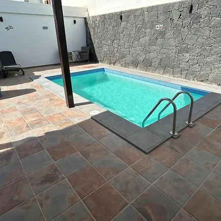 Citrus - Playa Blanca, Private Heated Pool, Air Conditioner