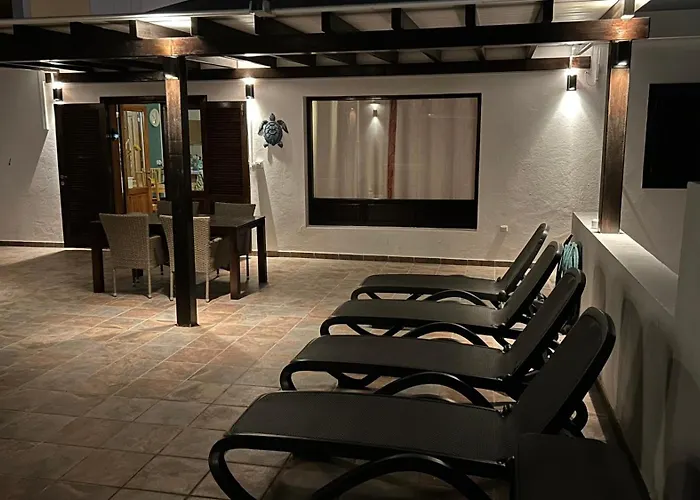 Citrus - Playa Blanca, Private Heated Pool, Air Conditioner Коста Бланка